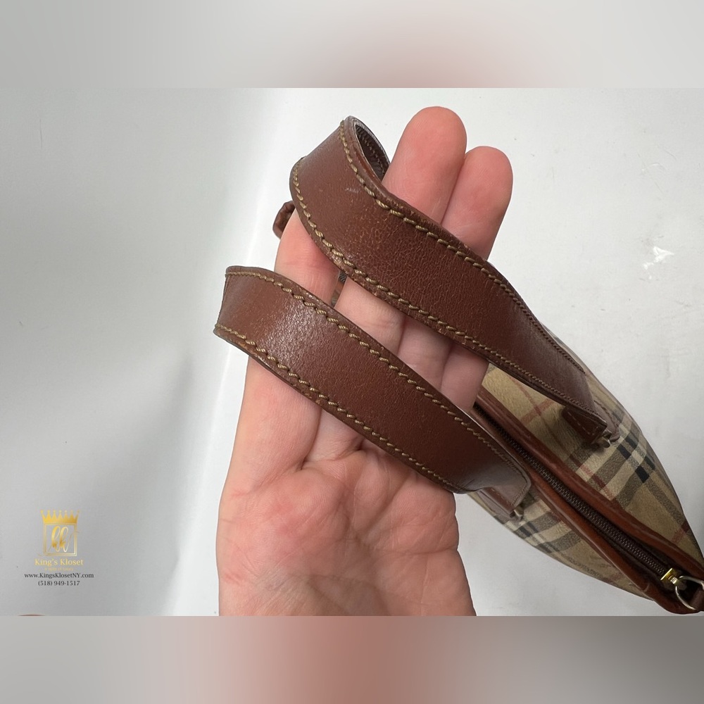 Burberry handbag - Picture 6 of 13